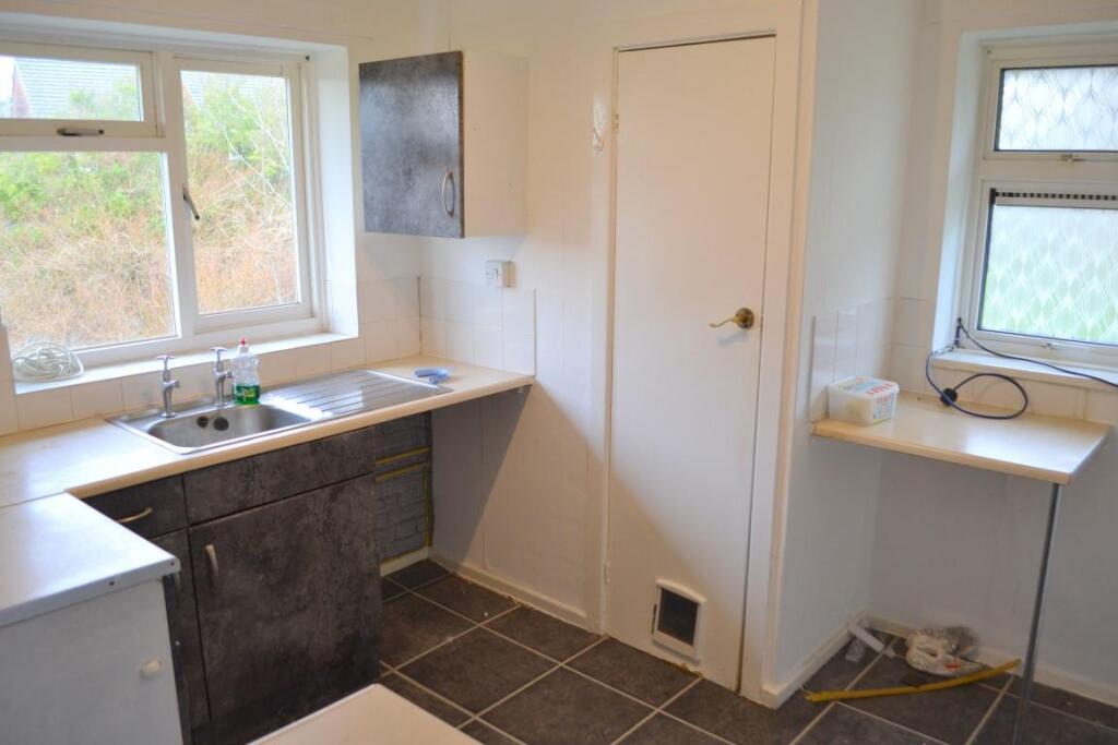 kitch1 (Medium).JPG