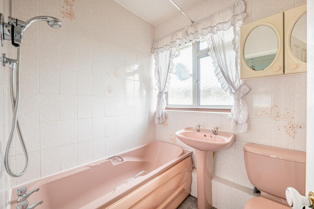 Upstairs Bathroom...