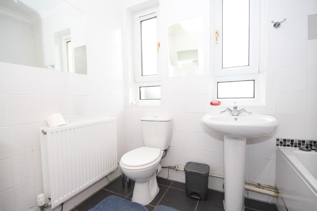 5178-20210404190025-18-Swinton-Drive-0014