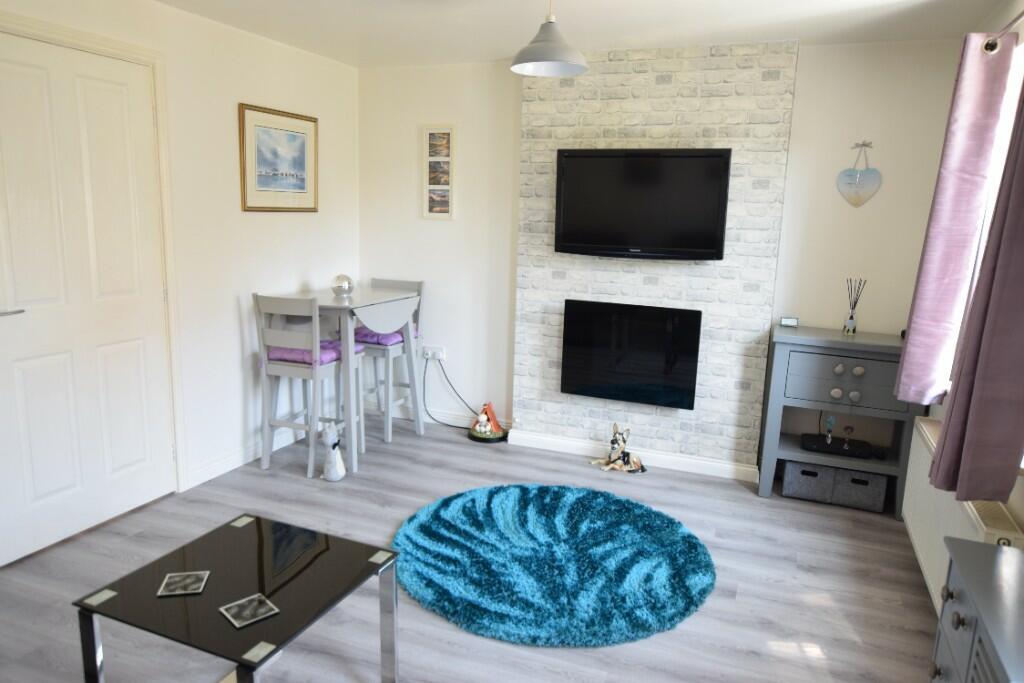 Living room (2)