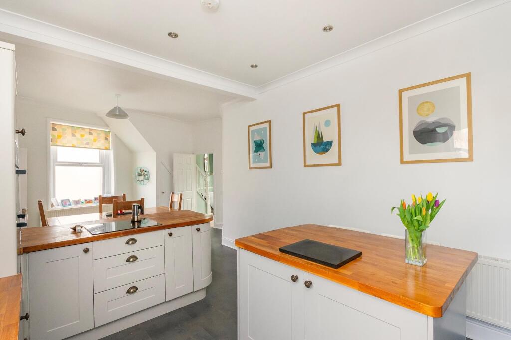 4M1RKE - KitchenDiner B.jpg