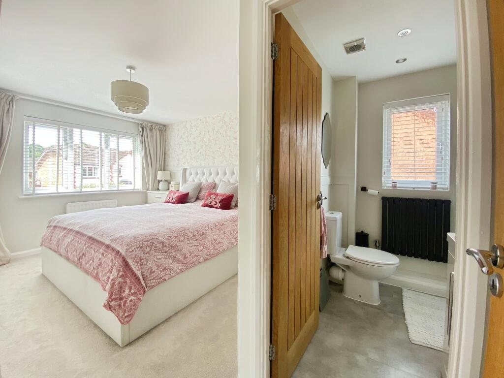 Master Bedroom &amp; En-Suite