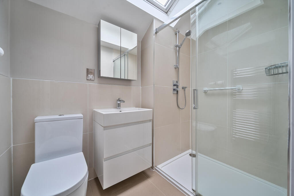 1369232-20-68f652...