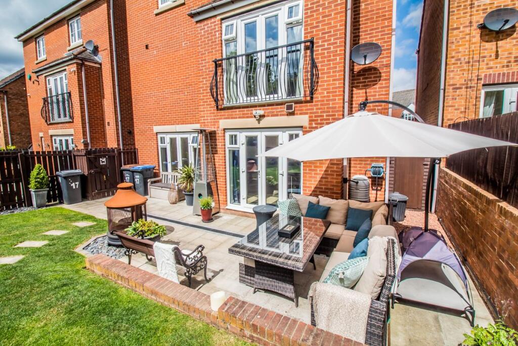 Rear External Pic 2.