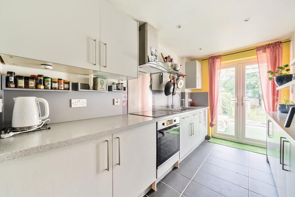 1324877-10-687e510dc6227