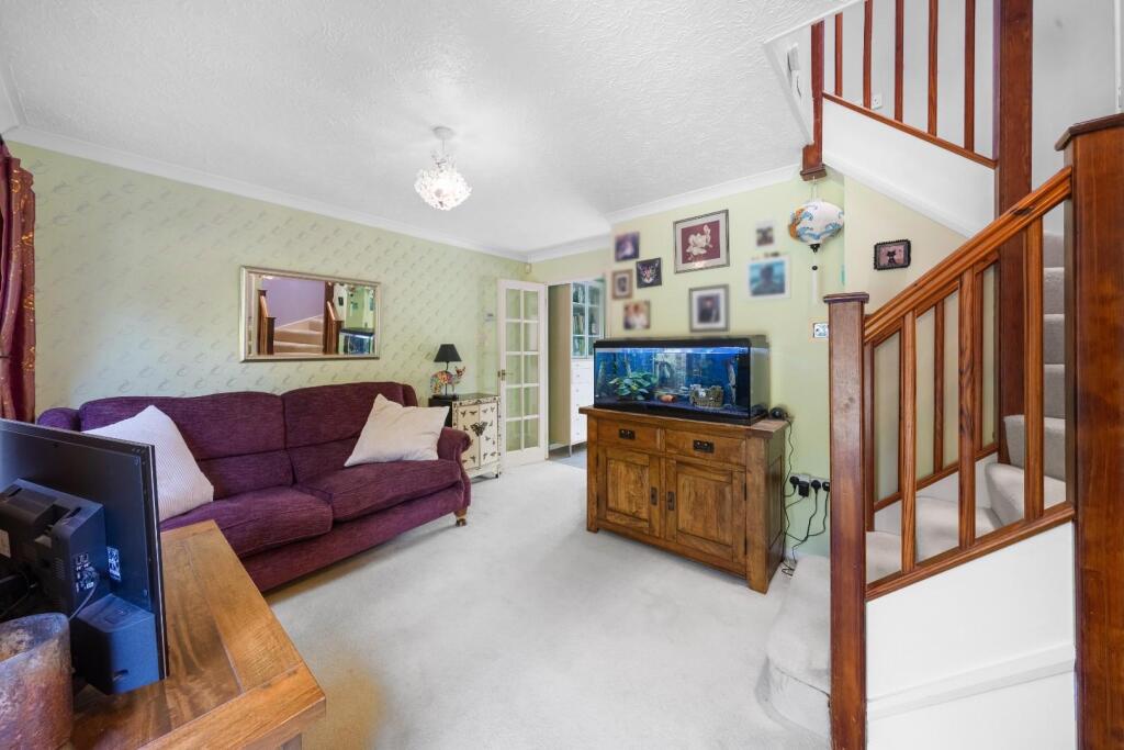 45 Hawthorn Crescent 4.jpg