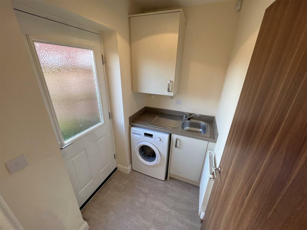Utility Room.JPG