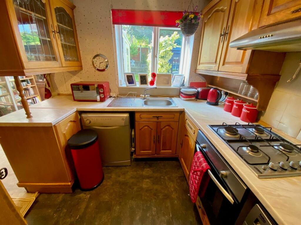 Bramleys Estate Agents - Park Lea - Bradley (8).jp