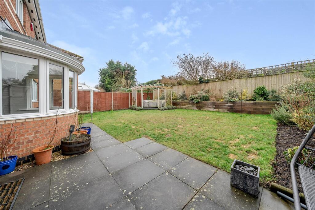 50 Belle Baulk, Towcester (1).JPG