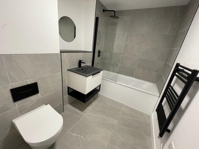bathroom2