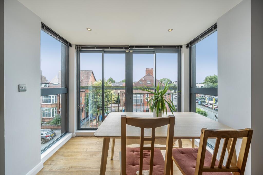 1329586-7-68839b0b62aa3