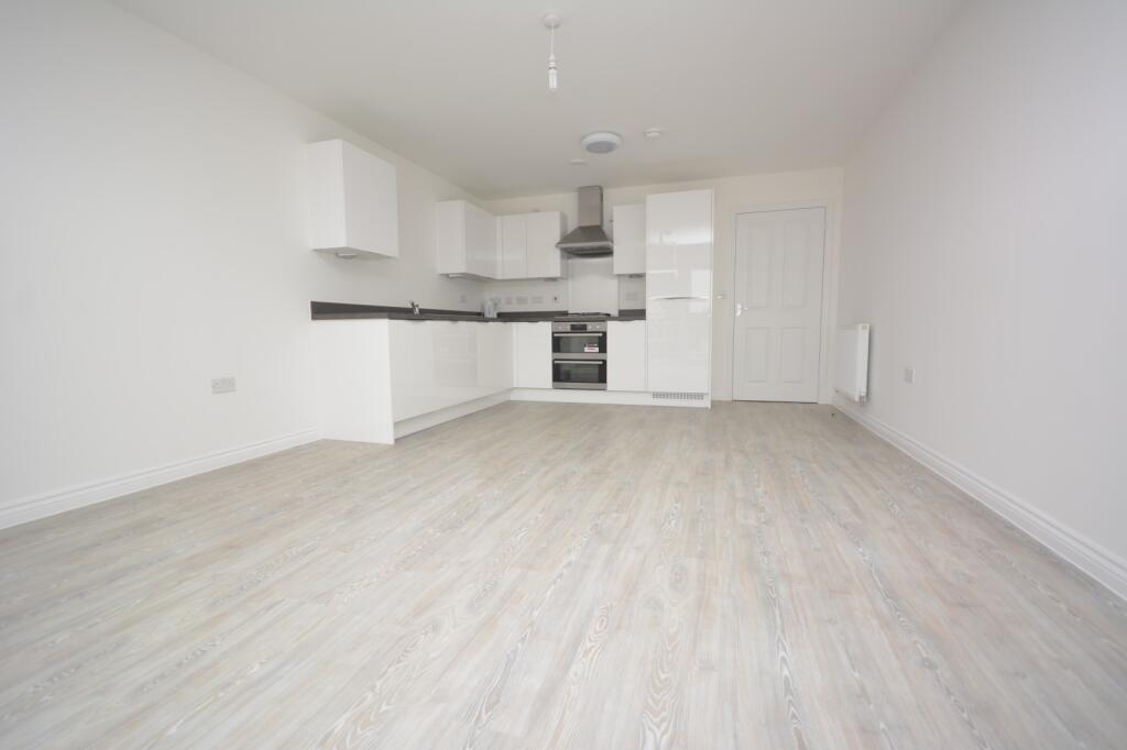 Lounge/Kitchen