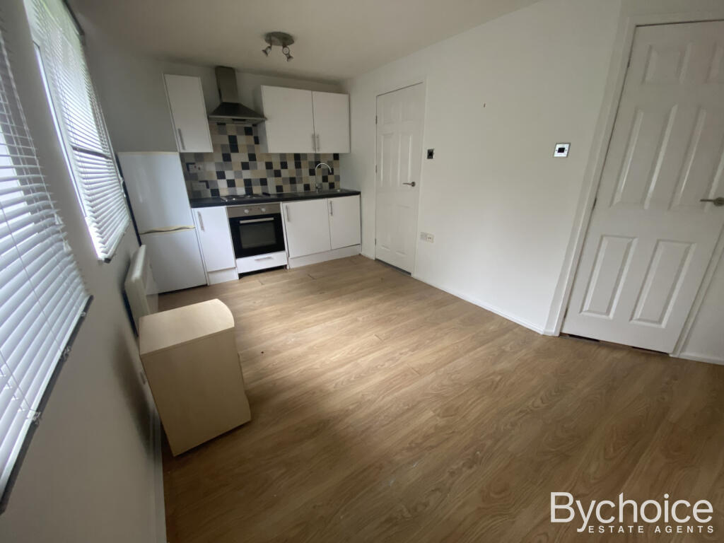 slades close kitchen