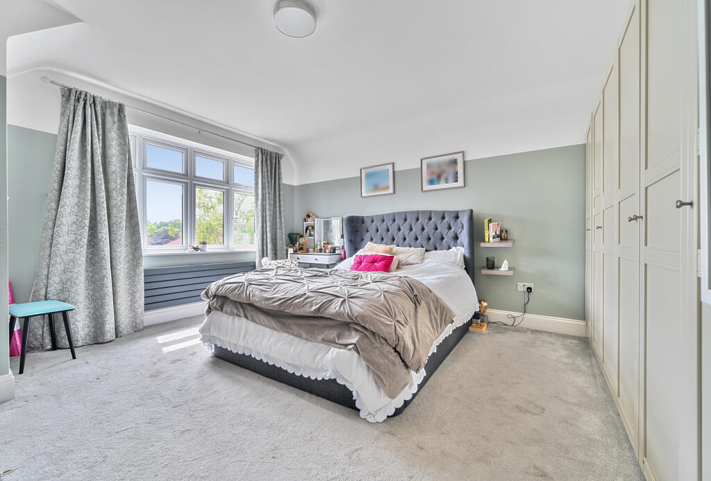 1313549-16-685580...