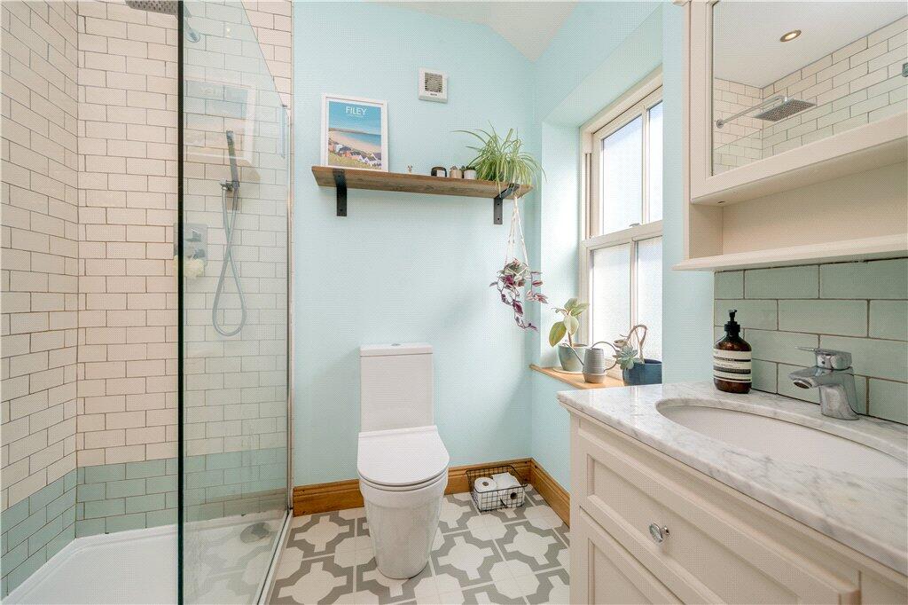 Ensuite Shower Room