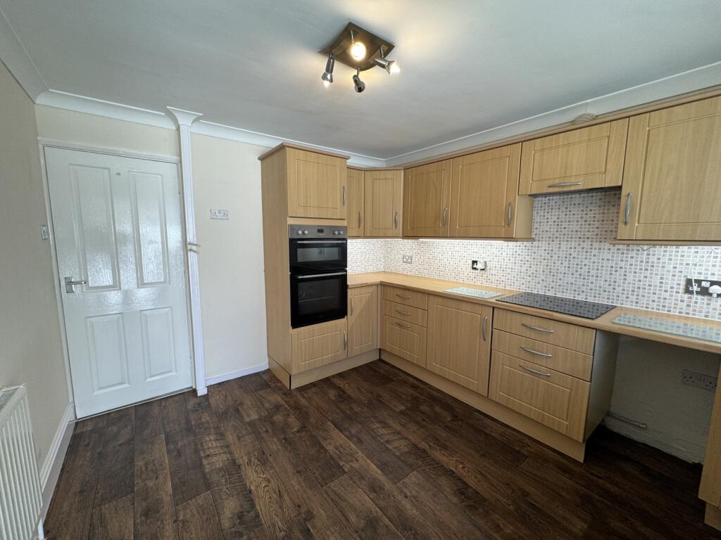 kitchen (1)