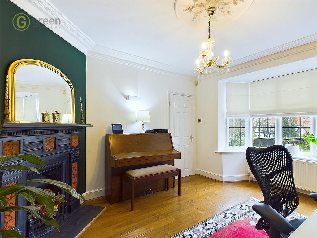 CAM03830G0-PR0104...