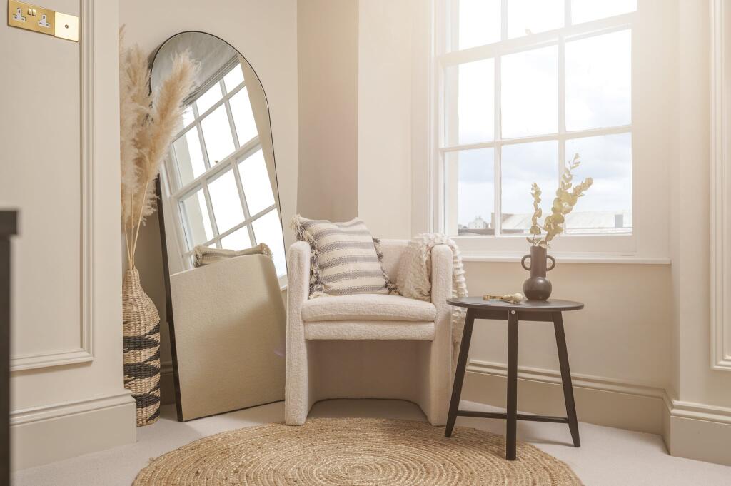 emma_place_first_flo
