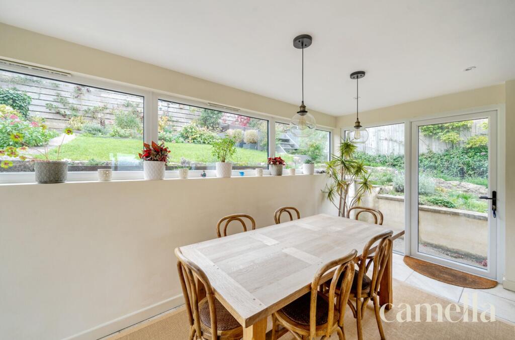 OPEN PLAN KITCHEN, DINING &amp; LIVING ROOM