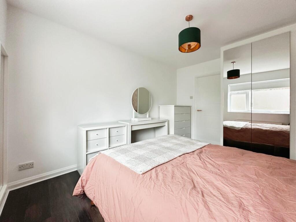 Bedroom.jpg