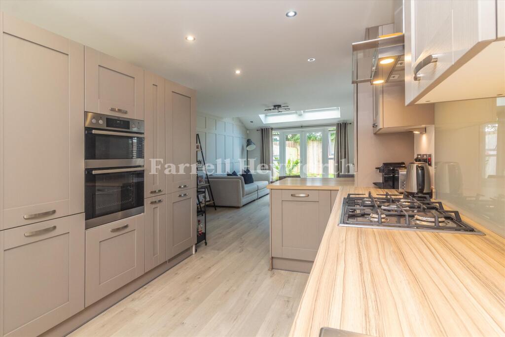 Kitchen Area image 2