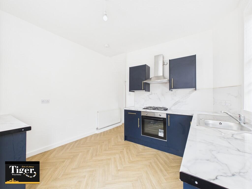 CAM03440G0-PR0372...