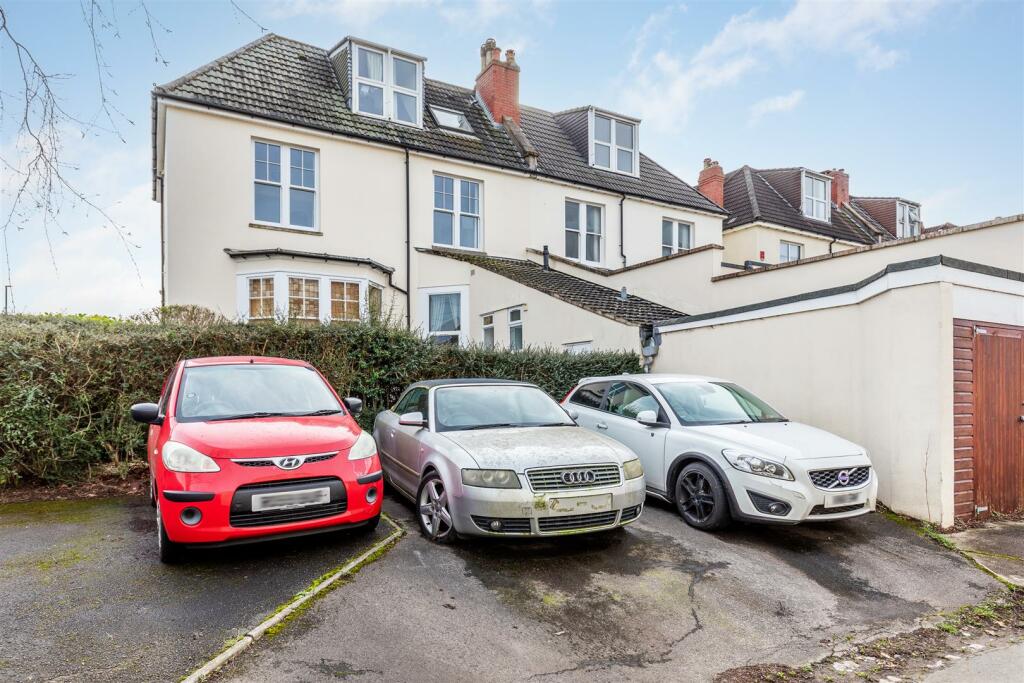 Henleaze Road, Henleaze car space.jpg