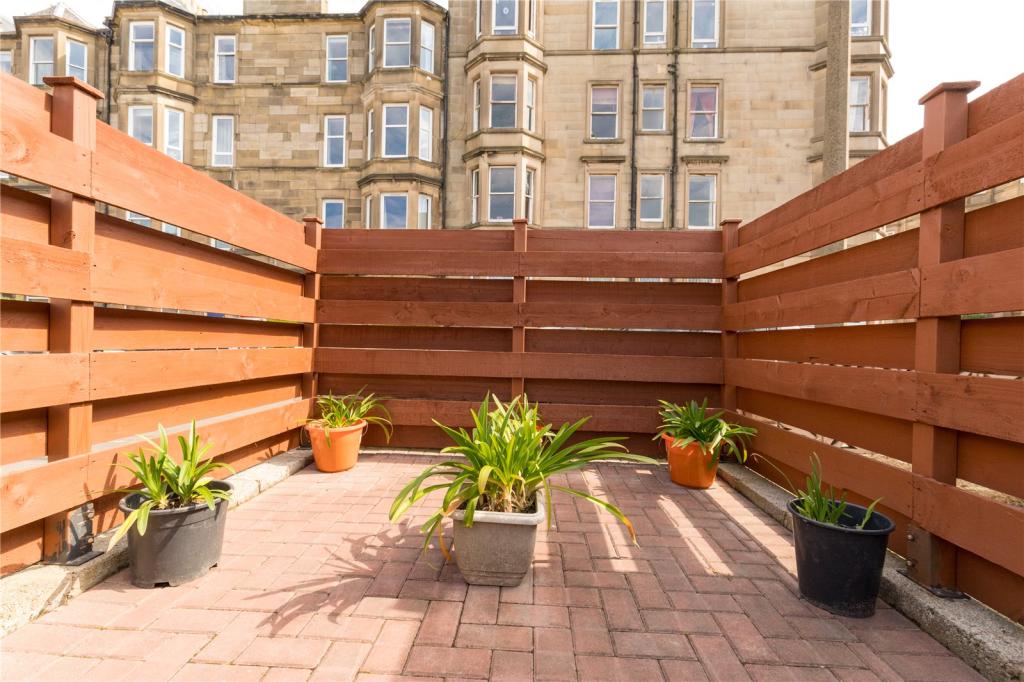 Upper Sitting Area