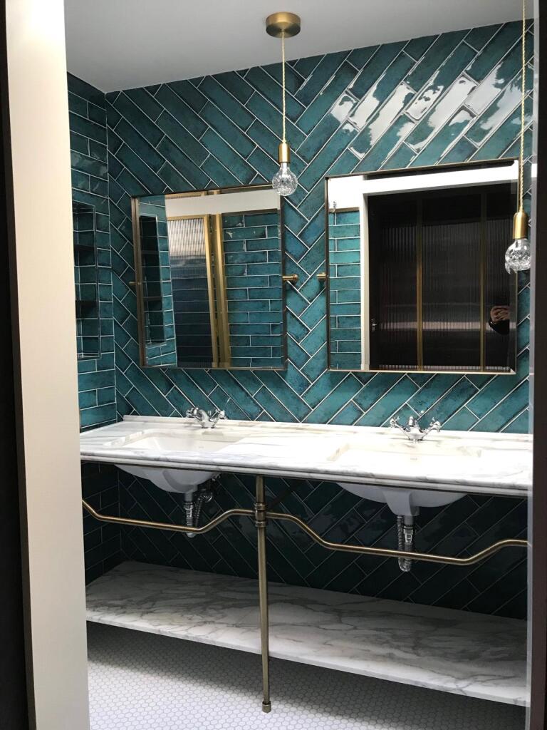 En Suite Bathroom
