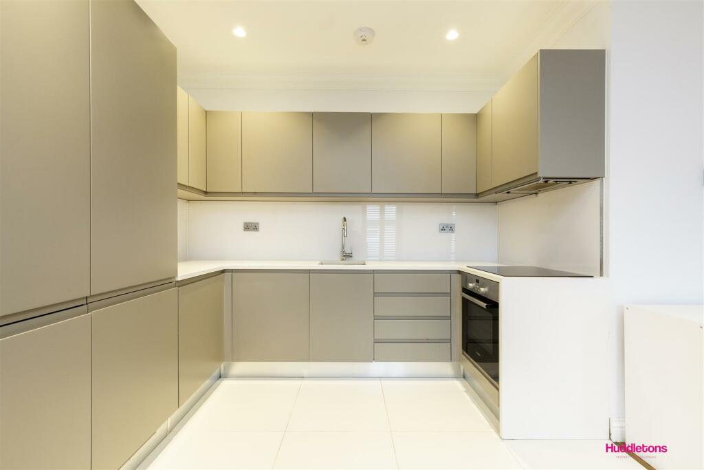 Collingwood House -9
