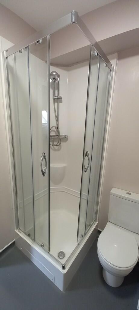 room 4 ensuite