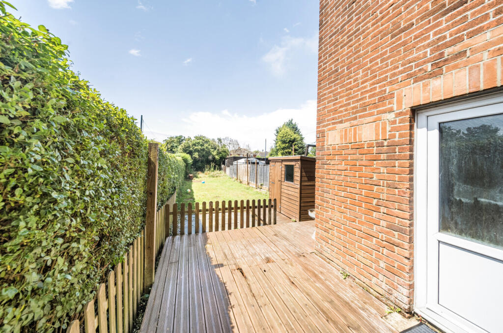 1306604-12-684ae3...