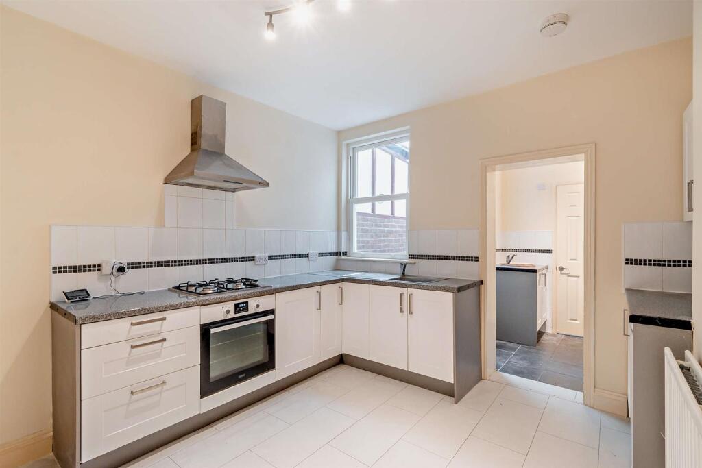 8641109-interior04-800.jpg