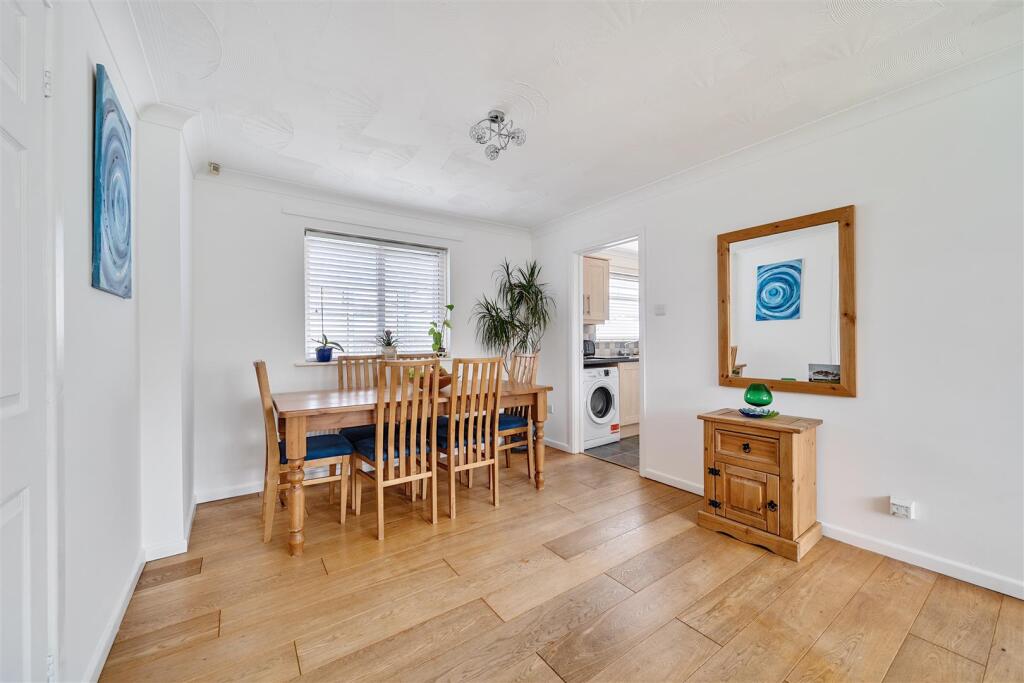 Lounge Dining Room