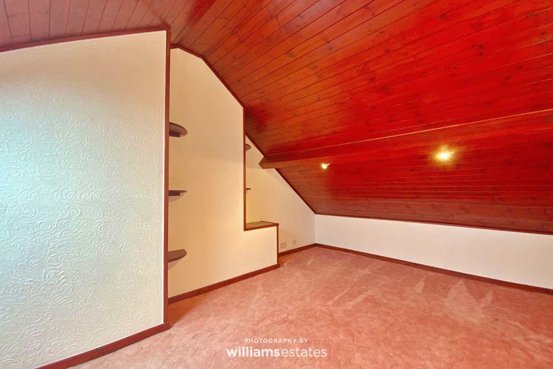 Flat 2 Bedroom...