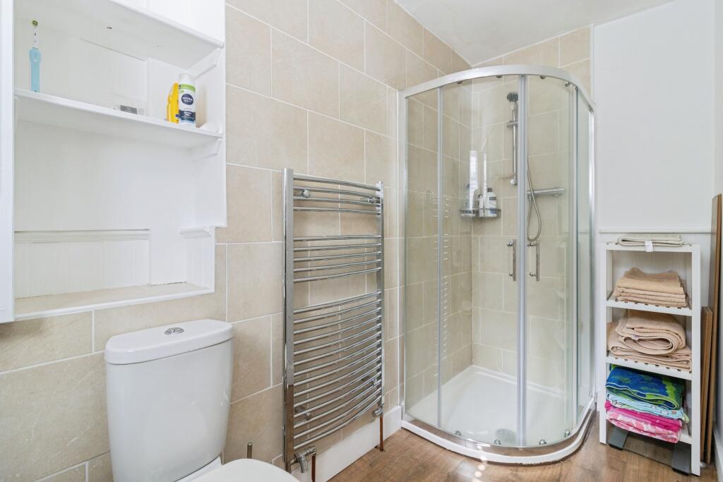 Shower Room.