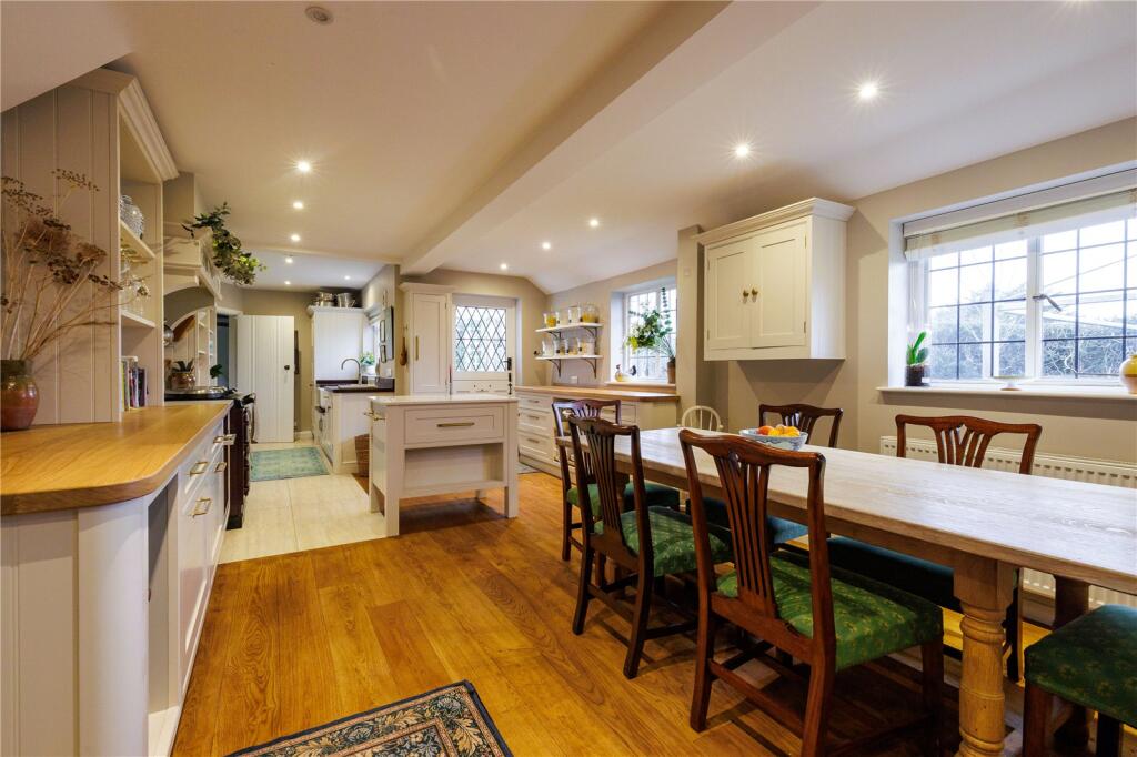 Kitchen/Breakfast