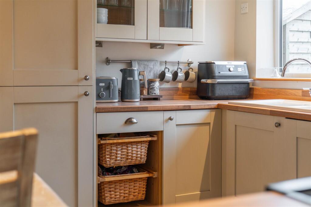 Kitchen-2.jpg