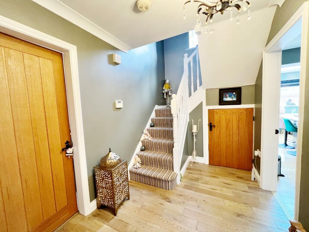 Hallway.jpg