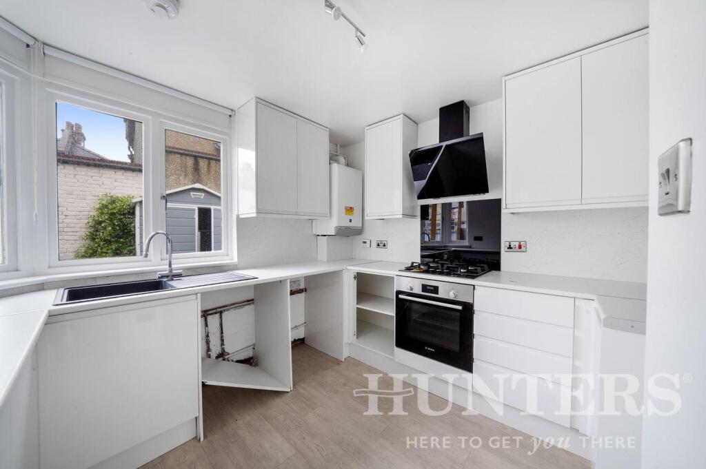 99 Peabody Cottages, Lordship Lane - qdAOYG9jgMYrL