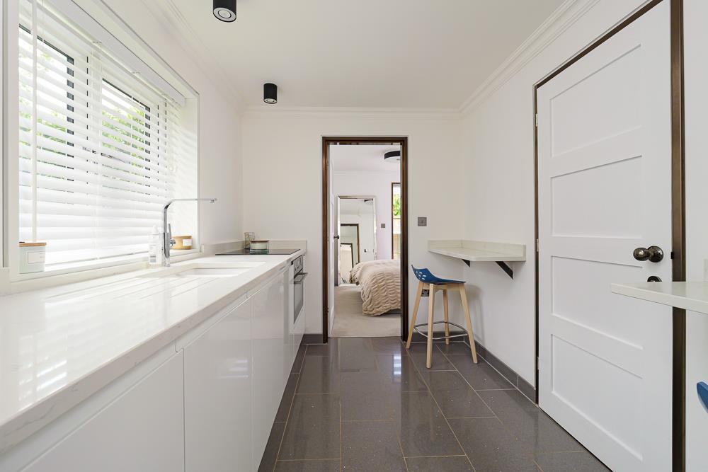 Elm_Court_050.jpg
