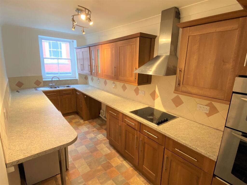 Flat 1, 5 Bank Street Kitchen