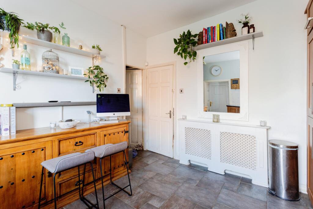 Kitchen/Breakfast