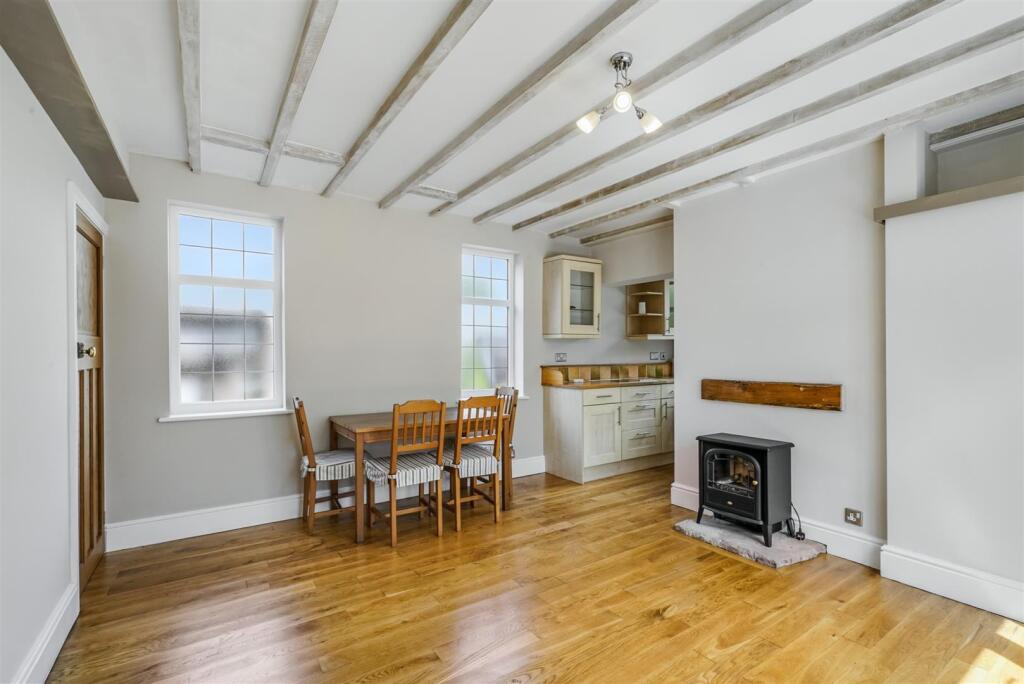 Dining/Sitting Room