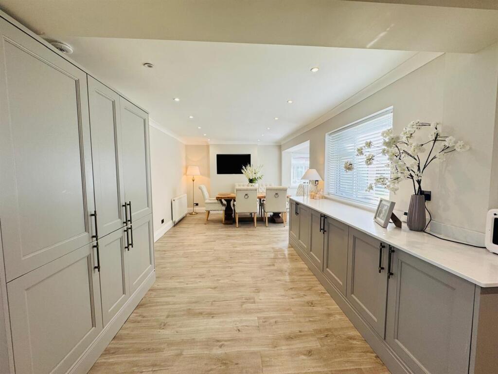 Kitchen Diner Family Room