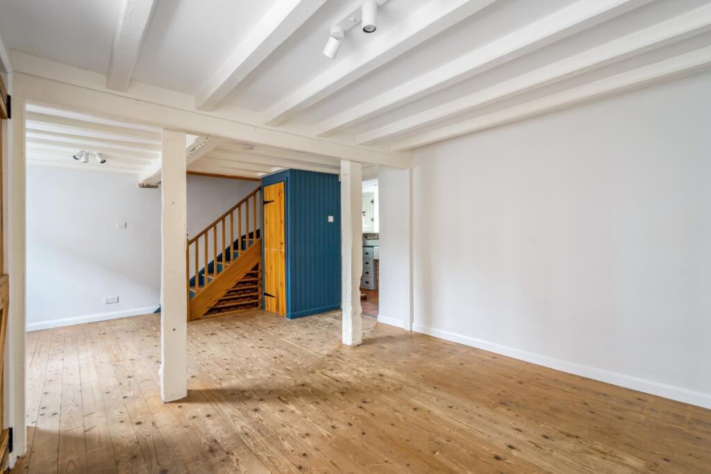 Drake Cottage 316...