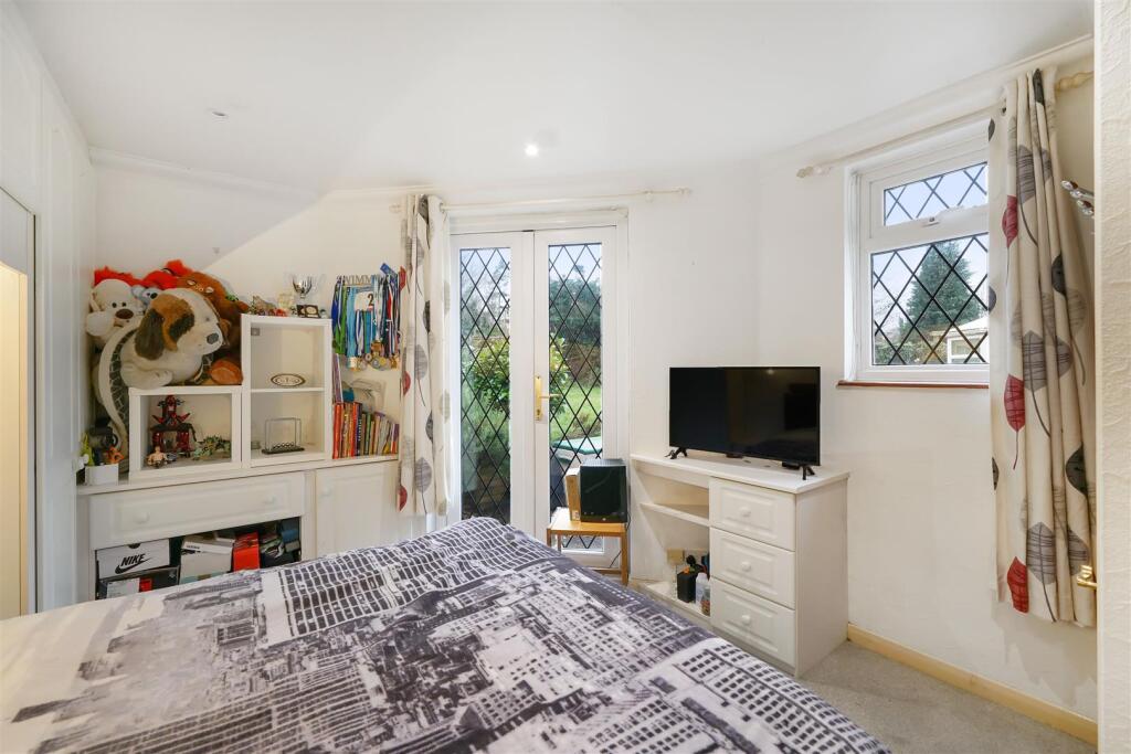 Banstead Road - .jpg