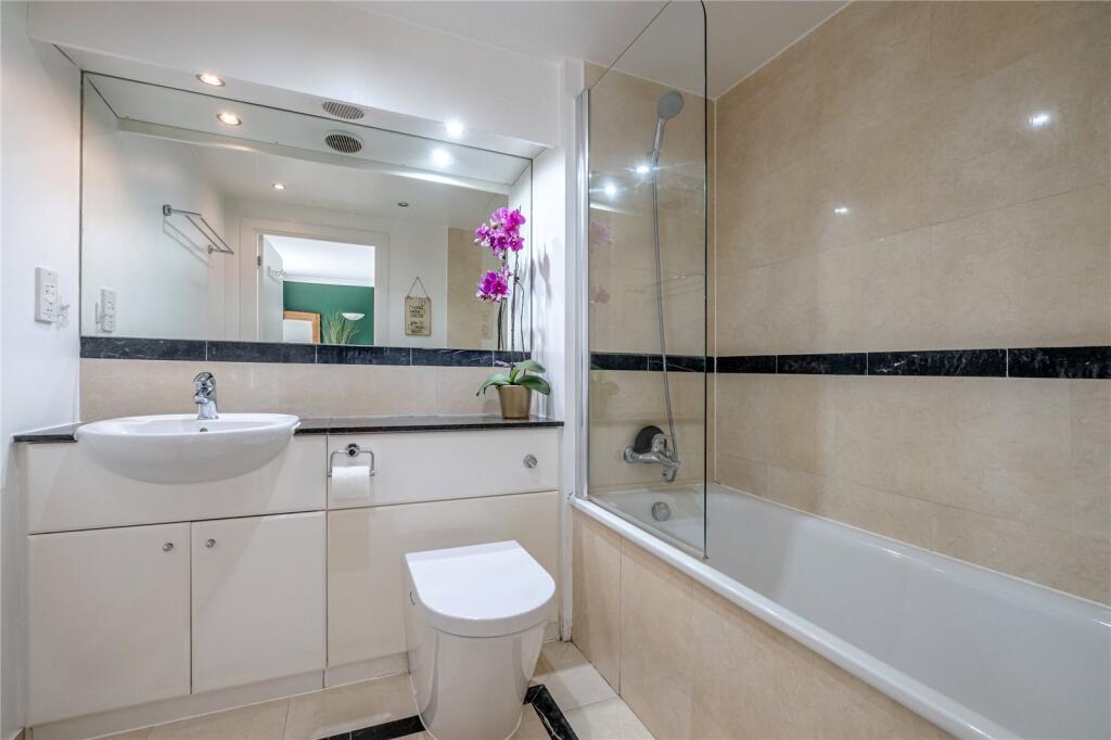 Contemporary Bathrooms