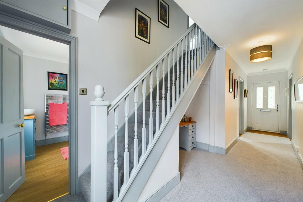 CAM01689G0-PR0401...