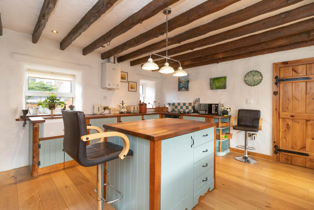 Open-Plan Kitchen/Living Area